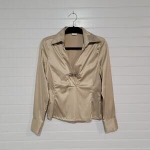 NaraCamicie Satin V Neck Blouse Top Size Medium Structured Modern Buckle Italian